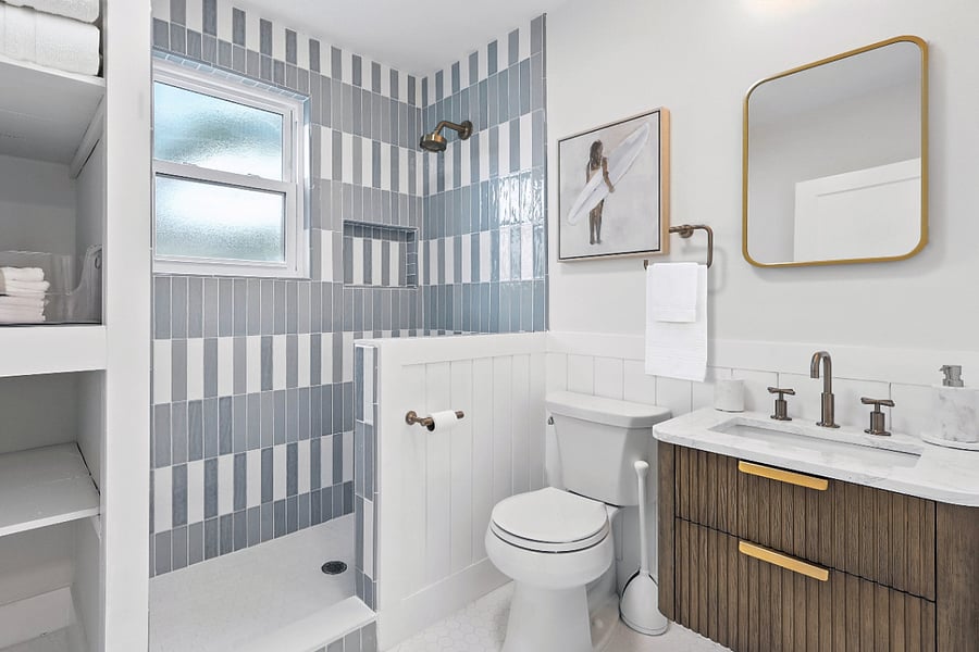 Bathroom with tiled shower