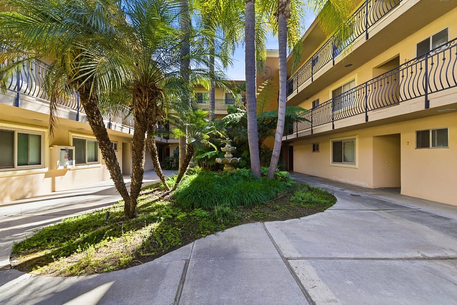 Furnished Finder property 874735_2 photo 31