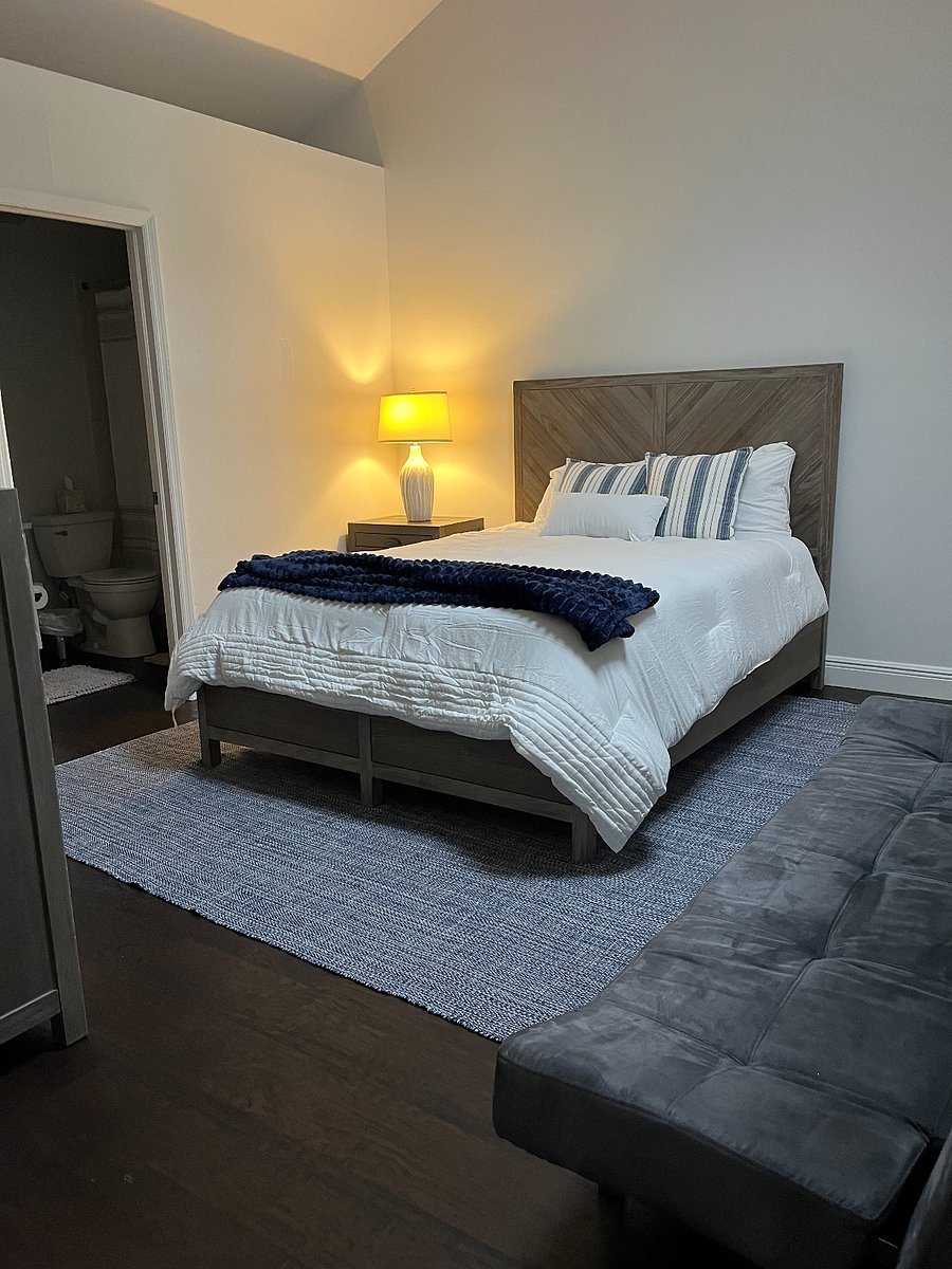 Third bedroom with en suite
