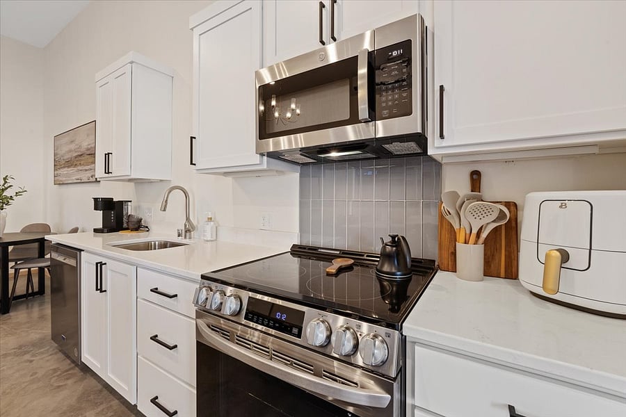 Furnished Finder property 874758_1 photo 3