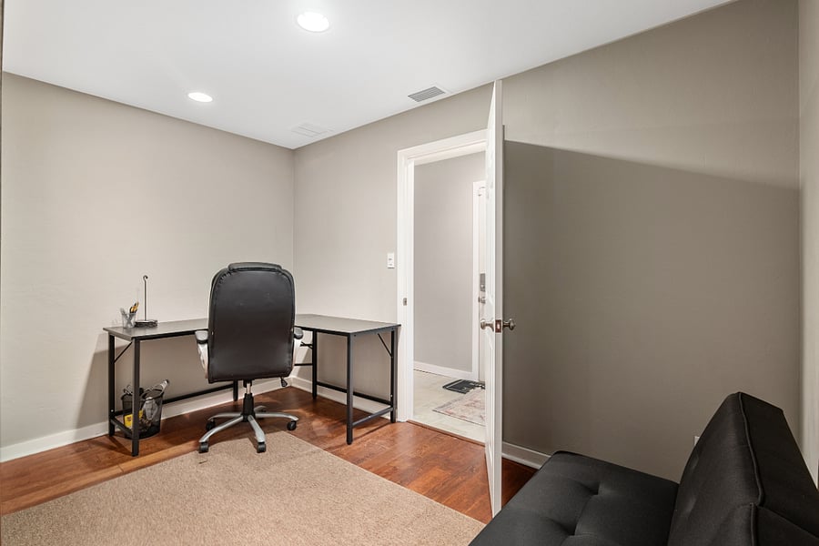Furnished Finder property 874882_1 photo 24