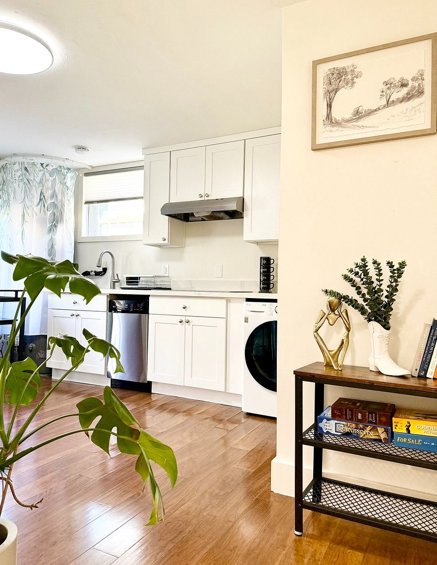 Furnished Finder property 874895_1 photo 15