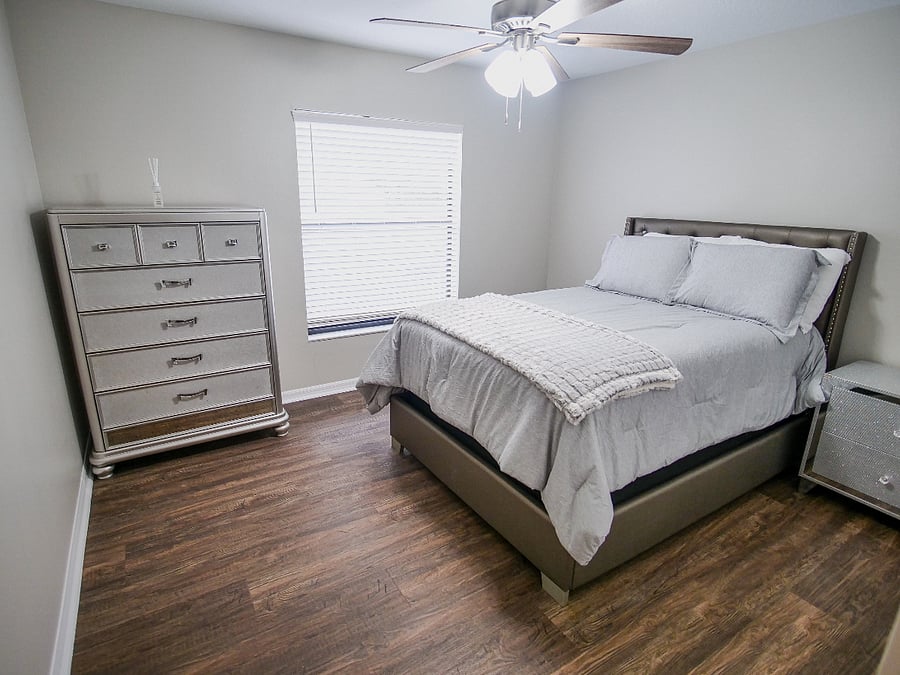 2nd bedroom