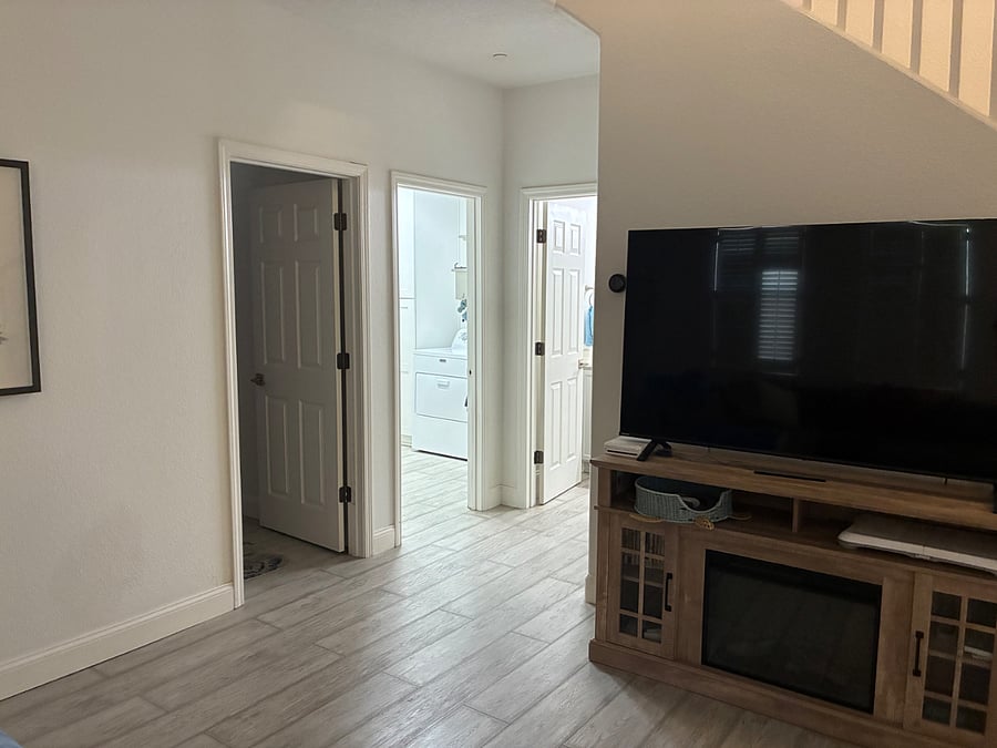 Furnished Finder property 874973_1 photo 14