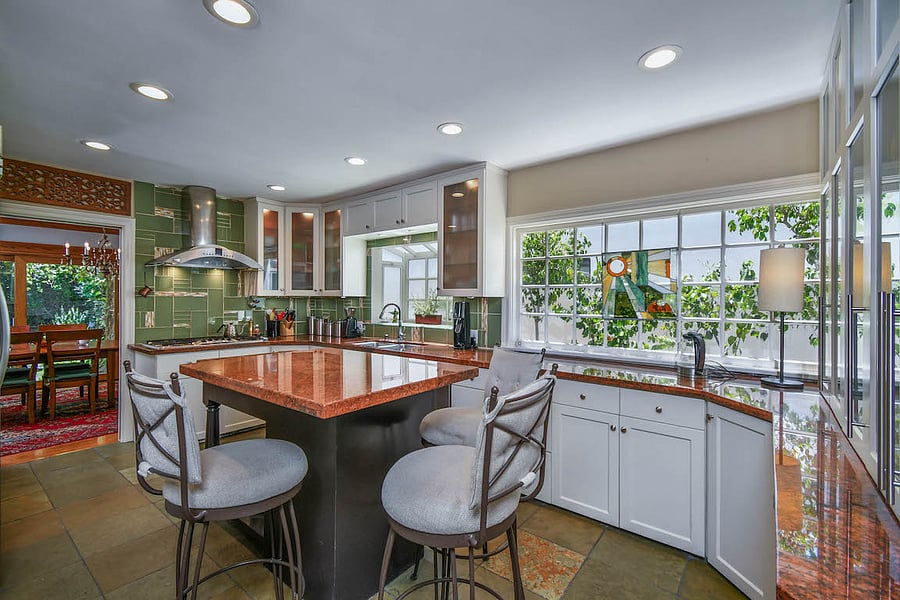 Shared kitchen with your own full-sized refrigerator