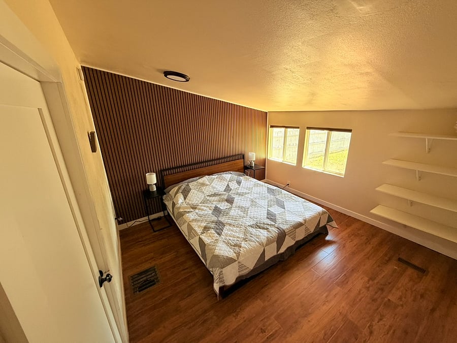 Master bedroom 