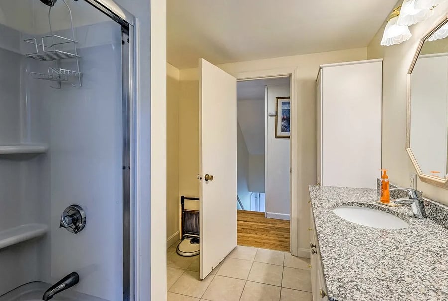 Furnished Finder property 875003_1 photo 16