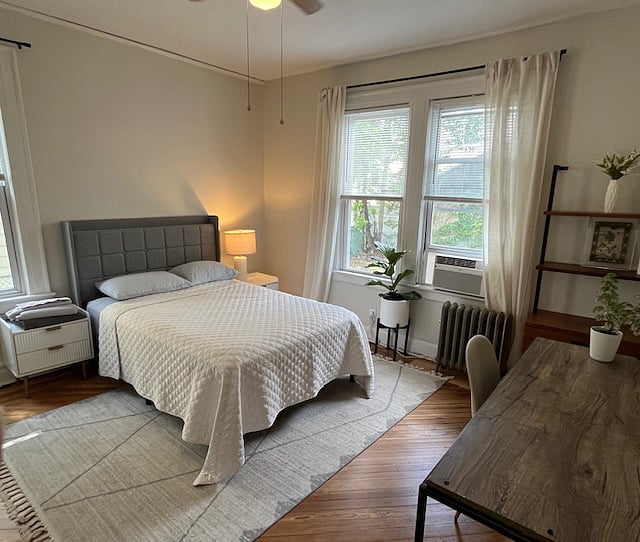 1st bedroom with full bed