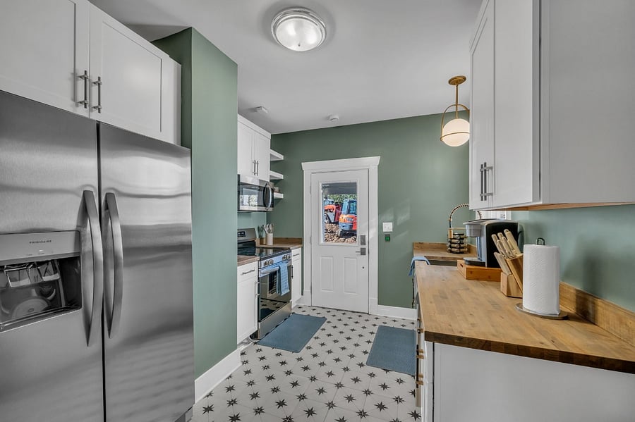 Furnished Finder property 875021_1 photo 12