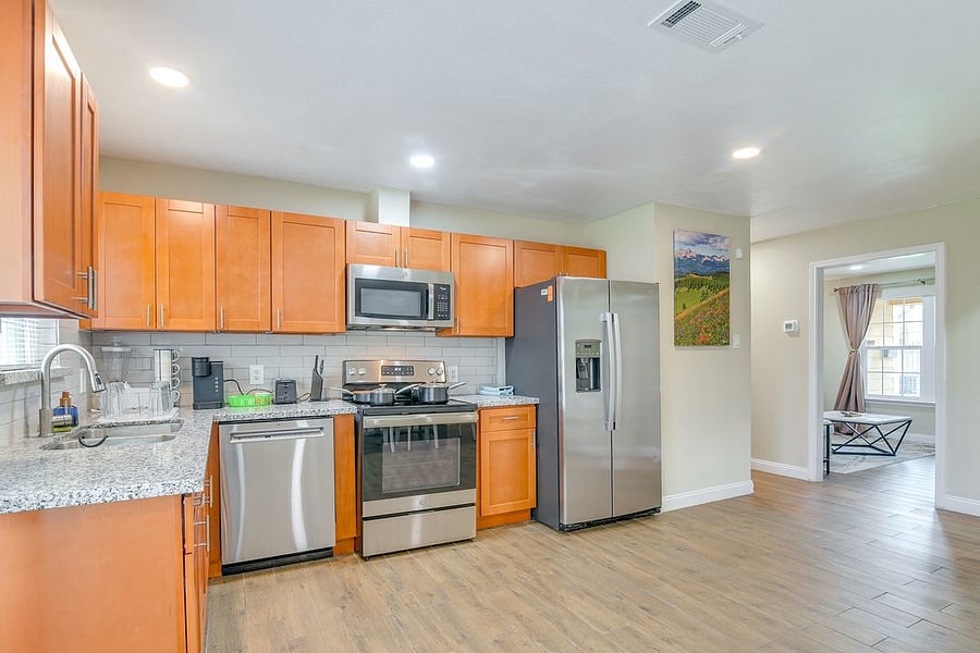 Furnished Finder property 875060_1 photo 5
