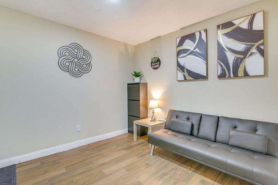 Furnished Finder property 875060_1 photo 18