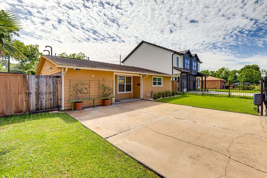 Furnished Finder property 875060_1 photo 25