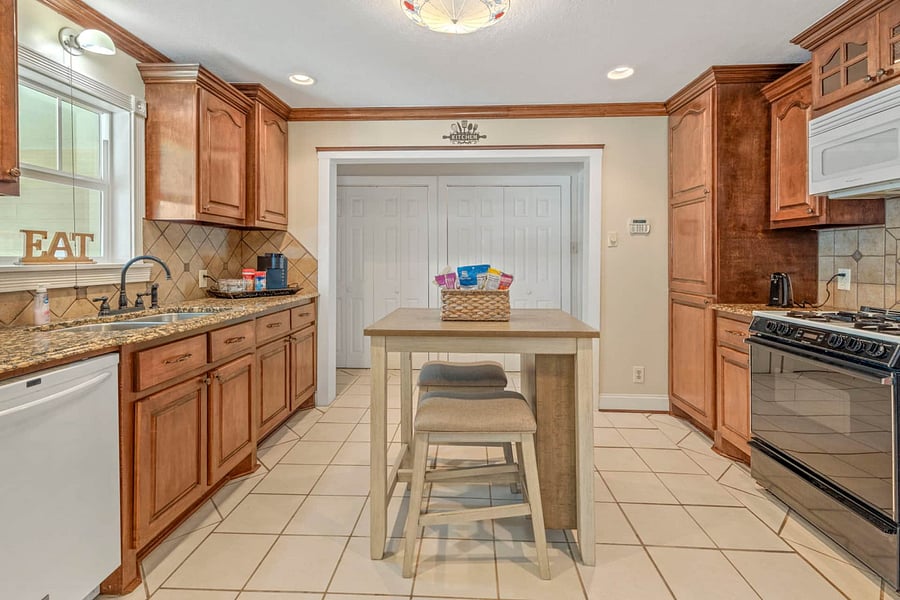 Furnished Finder property 875079_1 photo 9