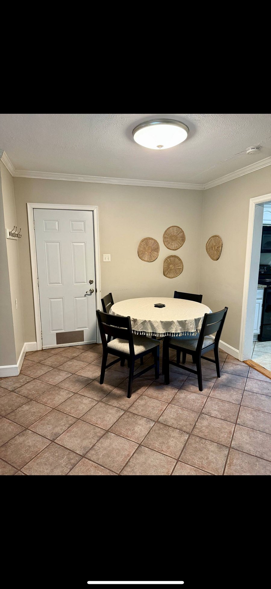 Furnished Finder property 875089_1 photo 3