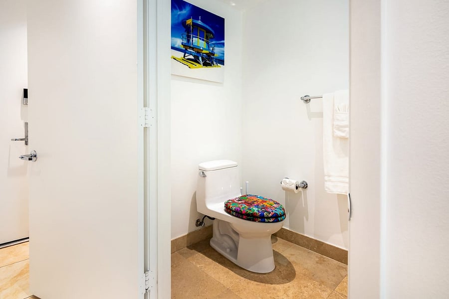 2nd bathroom