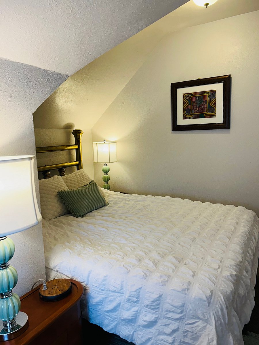 Furnished Finder property 875106_1 photo 6