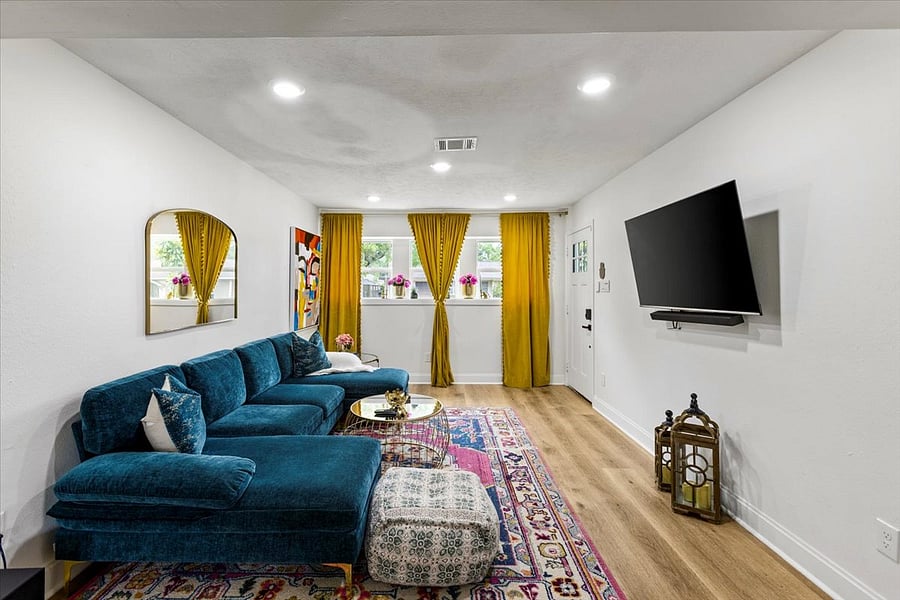 Furnished Finder property 875120_1 photo 3