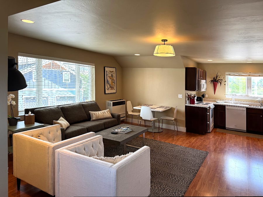 Furnished Finder property 875156_1 photo 2