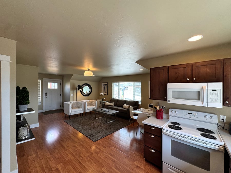 Furnished Finder property 875156_1 photo 3