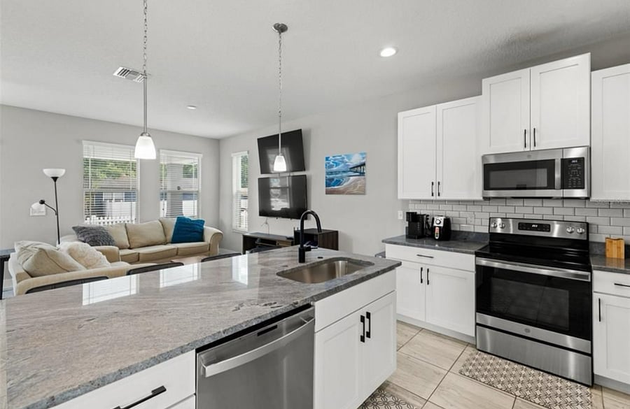 Furnished Finder property 875183_1 photo 8