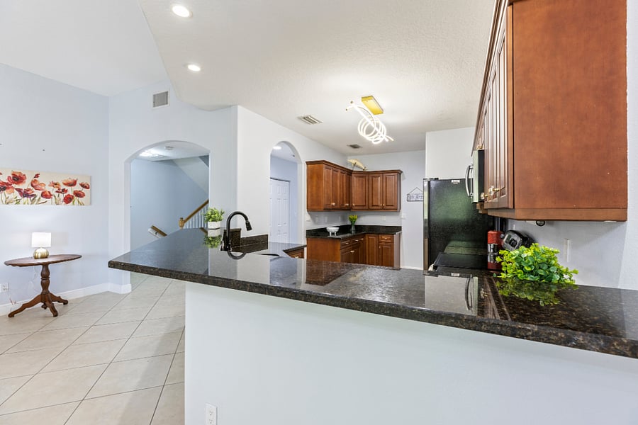 Furnished Finder property 875201_1 photo 28