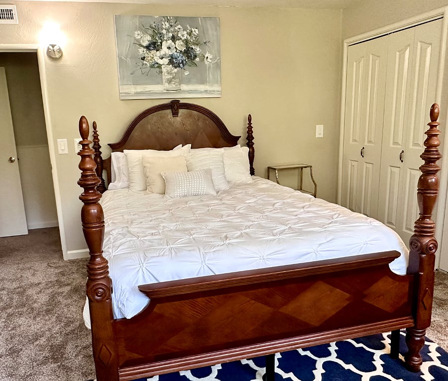 Bedroom 2, Master