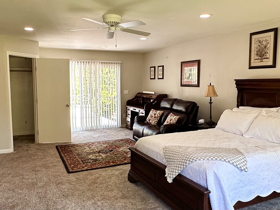 Bedroom 3 & Outdoor deck
