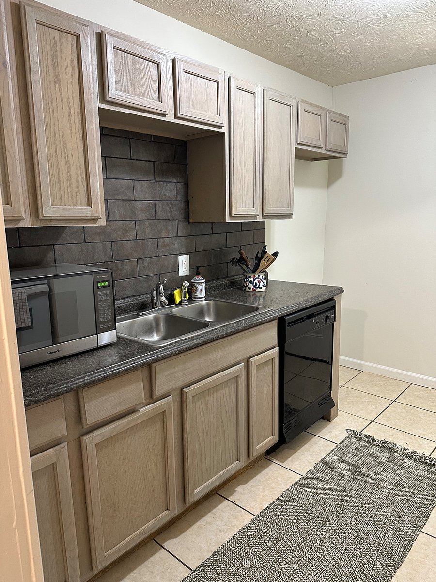 Furnished Finder property 875224_1 photo 18