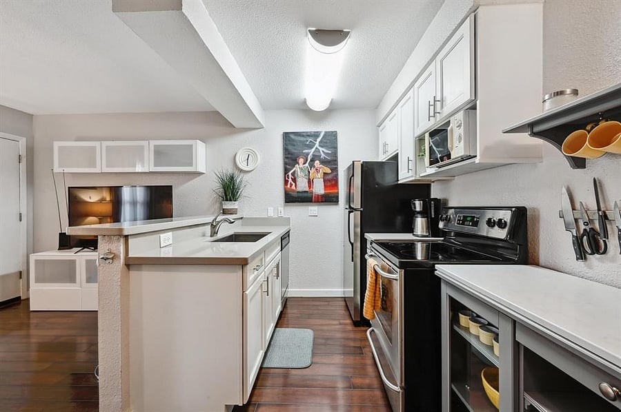Furnished Finder property 875253_1 photo 4