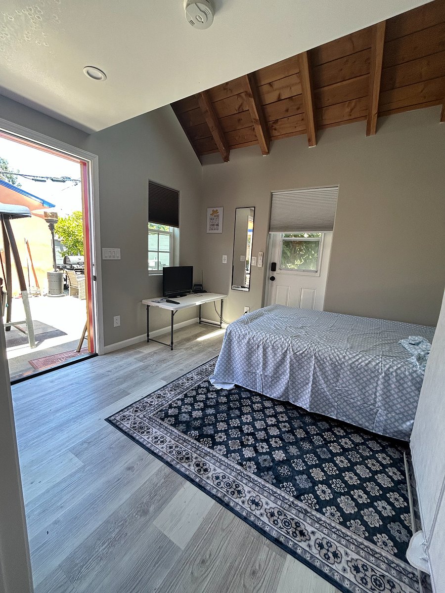 Furnished Finder property 875257_1 photo 13