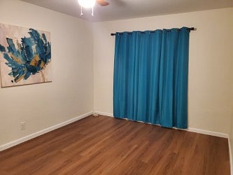 MBR/BEDROOM #1. Fits 2 Queen Beds or 2 Twin Beds