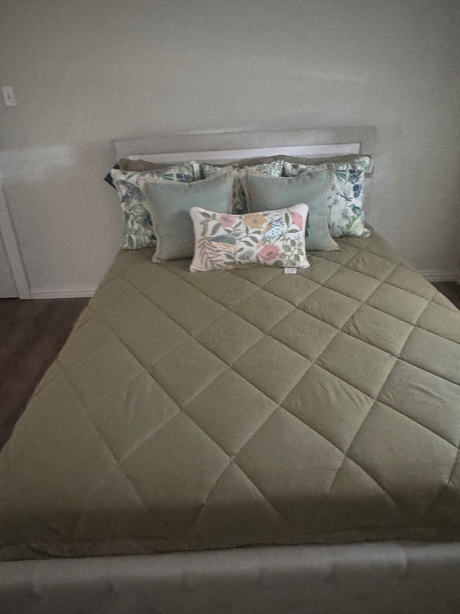 Furnished Finder property 875279_1 photo 14