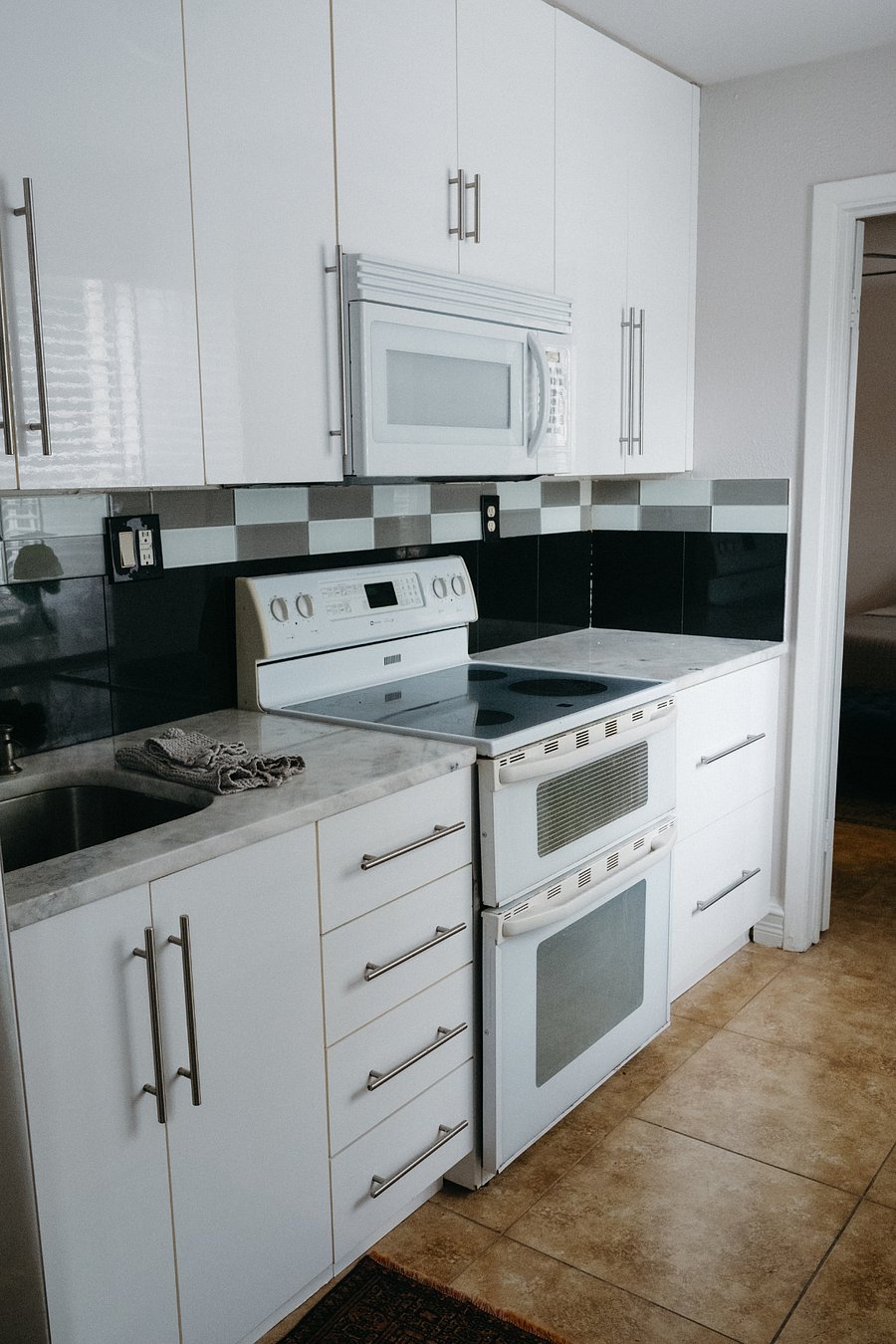 Furnished Finder property 875362_1 photo 15