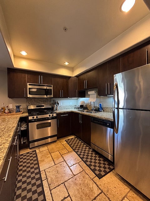 Furnished Finder property 875376_1 photo 4