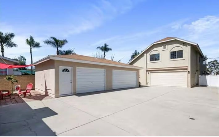 Back house and middle garage/ADU