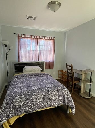Back house guest room #4