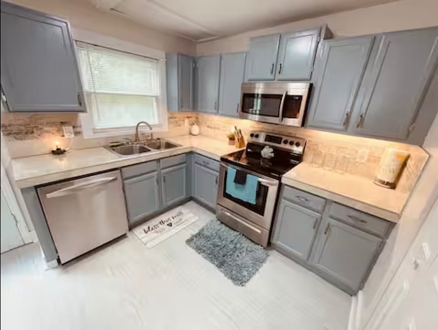 Furnished Finder property 875397_1 photo 9