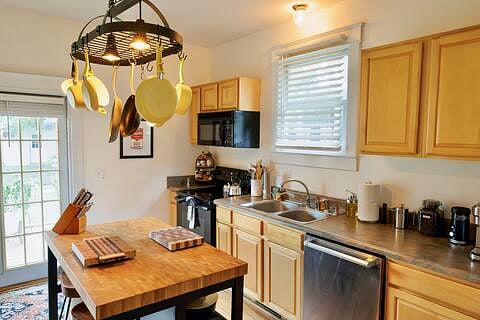 Furnished Finder property 875399_1 photo 16