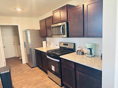 Furnished Finder property 875402_1 photo 6