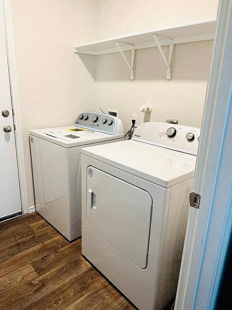 Furnished Finder property 875402_1 photo 9