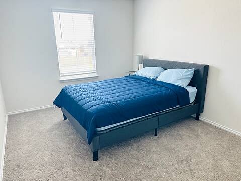 Furnished Finder property 875402_1 photo 13
