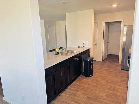 Furnished Finder property 875402_1 photo 20