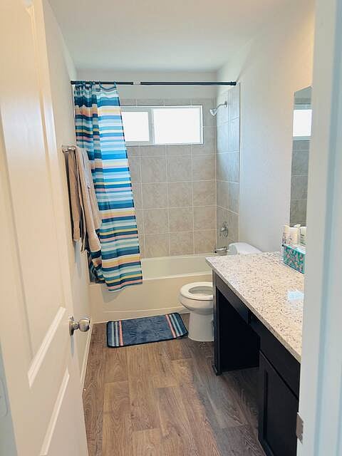 Furnished Finder property 875402_1 photo 23
