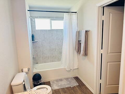 Furnished Finder property 875402_1 photo 25