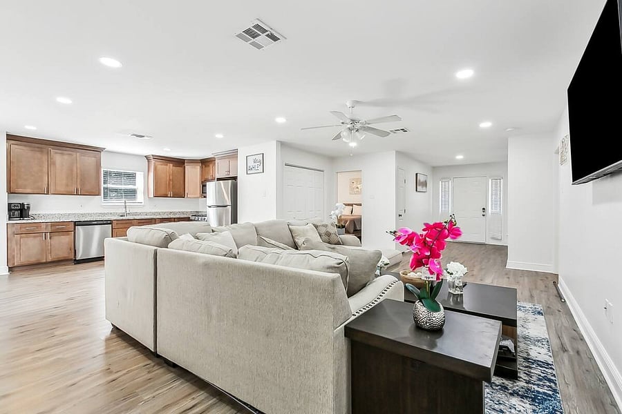 Furnished Finder property 875513_1 photo 2