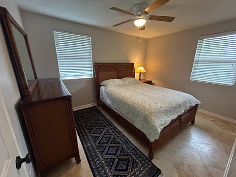Queen Bedroom 2