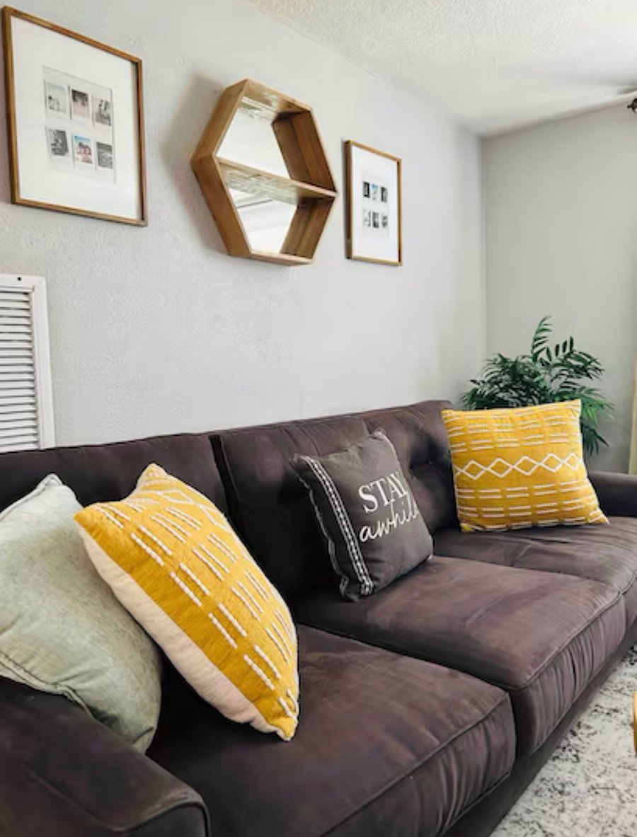 Furnished Finder property 875527_1 photo 3