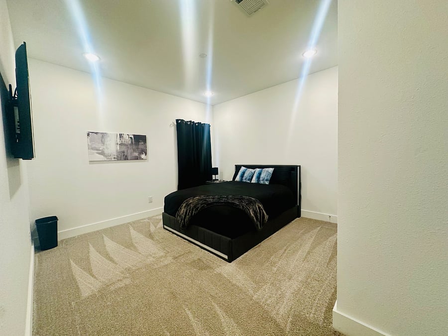 Furnished Finder property 875549_1 photo 9