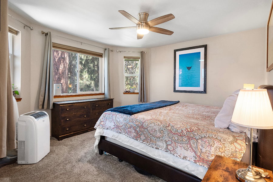 Upstairs King Bedroom