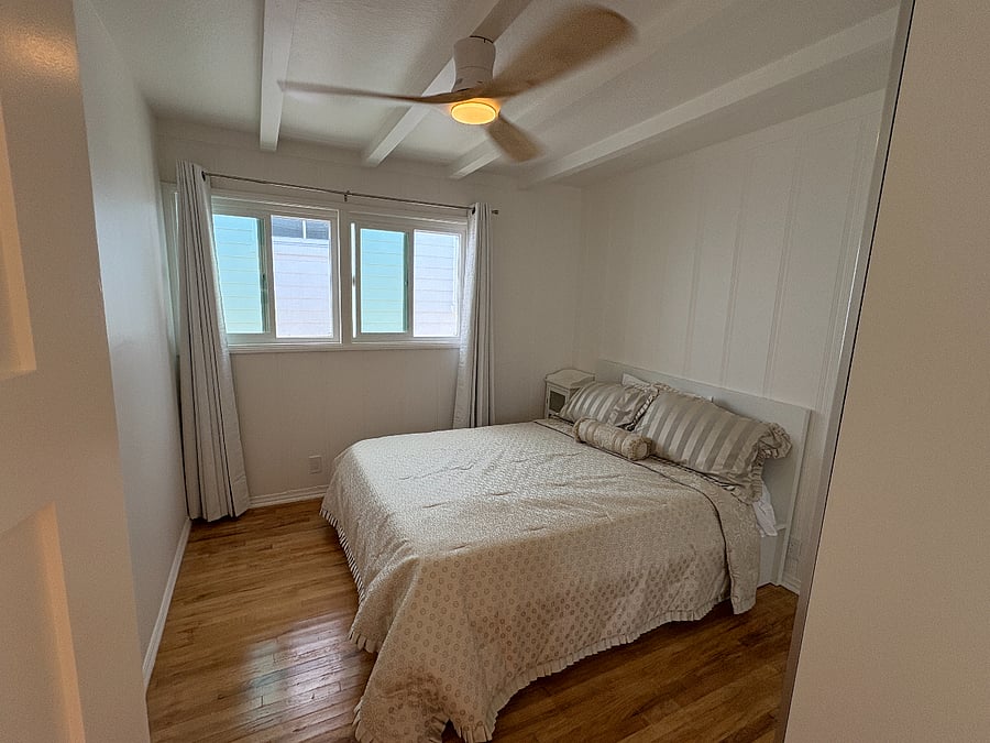 Bedroom 1 - Queen (and room darkening shades)